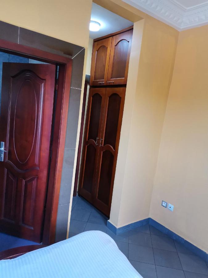 Residence Hoteliere Mb-202 C Ντουάλα Εξωτερικό φωτογραφία